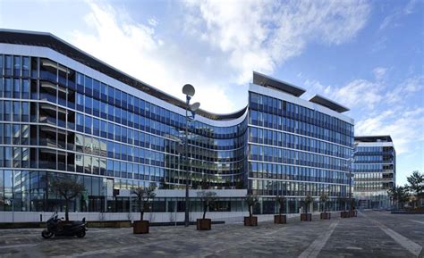 It only takes a second, and your photos are anonymous. GREEN OFFICE® RUEIL - Construction21