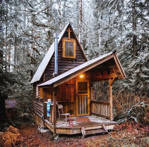 Pin By Adam Grey On Cabin Tiny House Design Rustic House Cabins And