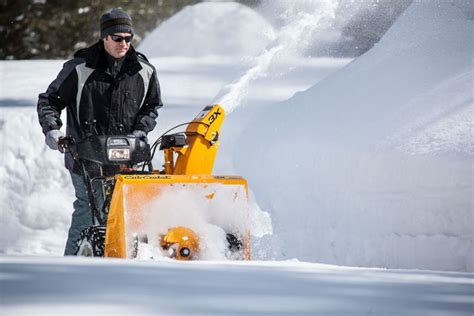 How To Choose A Snow Blower — The Best Snow Blower