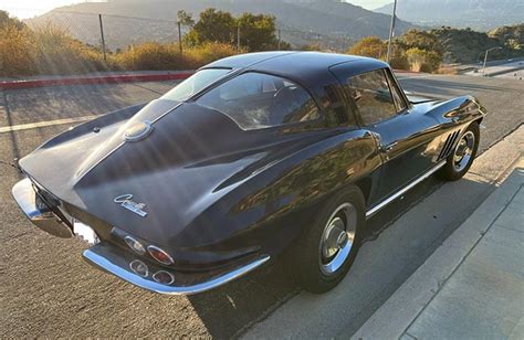 Corvettes For Sale 1965 Corvette With Optional Split Window Corvette