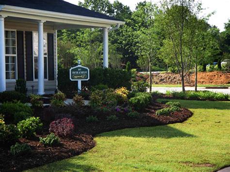 Simple Landscaping Ideas Around House Southern Landscaping Front