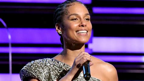 Alicia Keys Skin Care Routine Revealed Shop Her Favorite Products