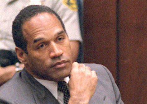 25 Years Ago Oj Simpson Tries On The Bloody Gloves