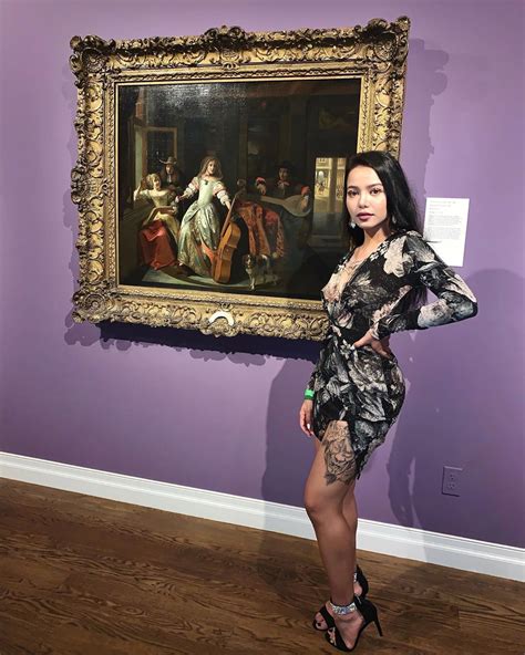 Последние твиты от bella poarch philippines (@ph_bellapoarch). Bella Poarch's feet | Feet File