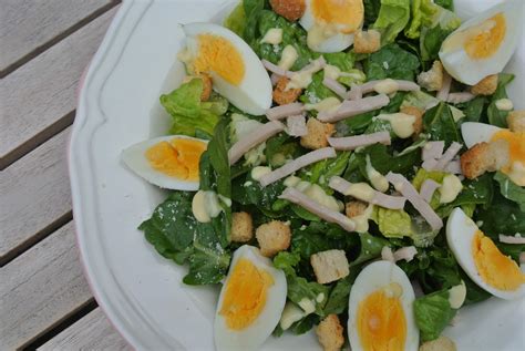 Caesar Salad Met Gerookte Kip En Dressing Lekker En Simpel