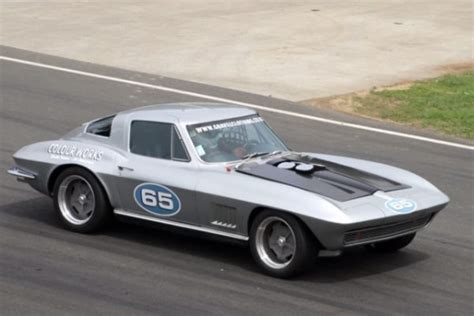 1965 C2 Corvette Race Car Gravel Motor Garage