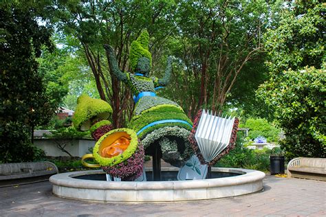 Alice In Wonderland Botanical Gardensrzphp