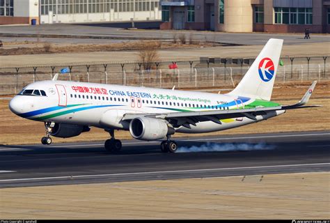 B 9943 China Eastern Airlines Airbus A320 214wl Photo By Sunshydl