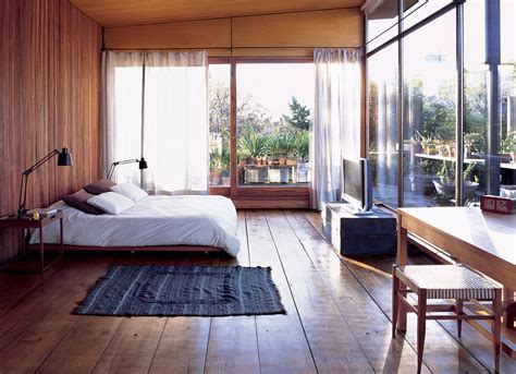 A good door lock is more than one that just looks good from the outside. A Cozy and Modern Indoor-Outdoor Bedroom in Buenos Aires ...