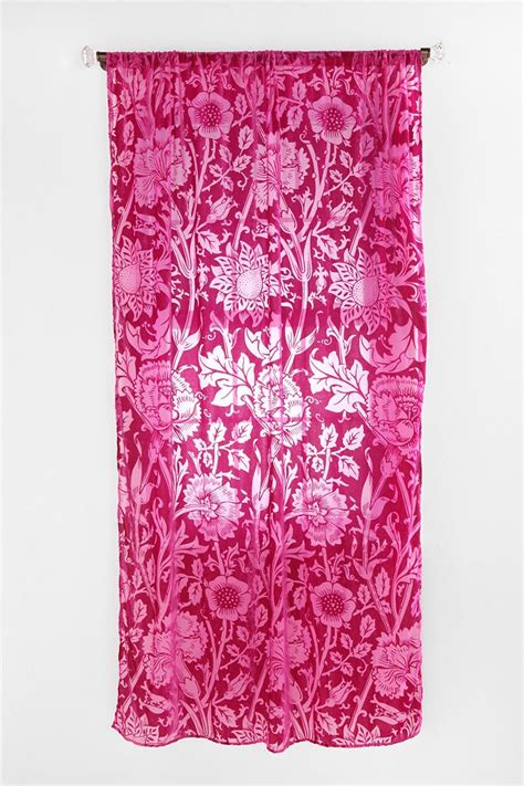 Pieces of string, bits of. 17 Best images about Fuschia Pink on Pinterest | Spotlight ...
