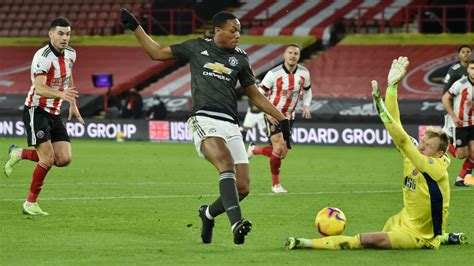 It turns out that manchester united's gate to the shining uplands. Manchester United vs. Leeds United Sunday Premier League ...