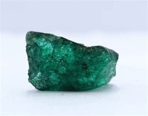 34 Ct Aaa Natural Translucent Colombian Green Emerald Rough Loose