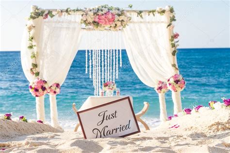 Beach Wedding Set Up Tropical Outdoor Wedding Reception