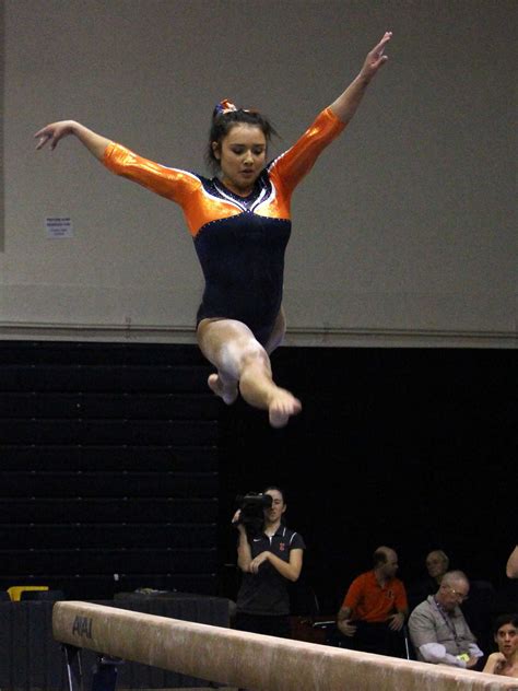 Illinois women's gymnastics looking to rise above .500 against Penn 