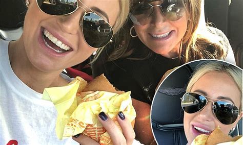 Roxy Jacenko Indulges In A Cheeseburger In An Instagram Snap Daily