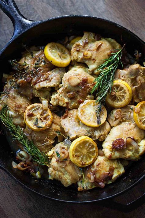This superstar dinner calls for making a lemony herb vinaigrette, then grilling chicken thighs and tossing them in the dish the sauce was mixed in. 21 One-Dish Paleo Dinner Recipes | Paleo dinner, Diet ...