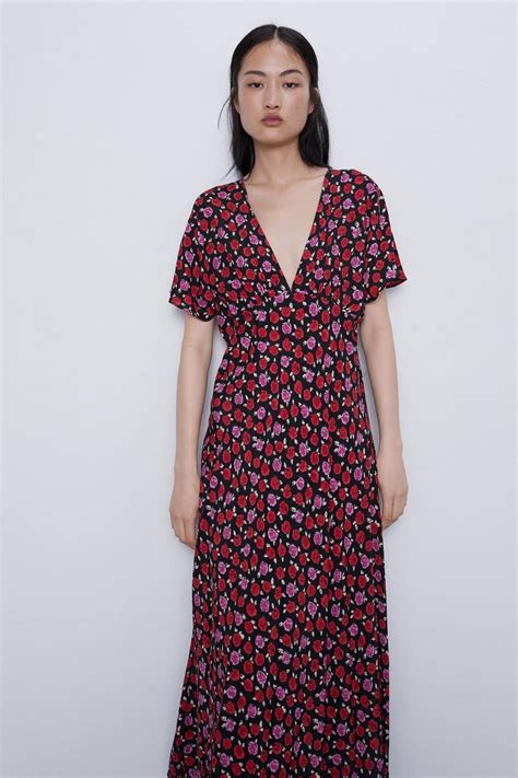 We did not find results for: Imagem 2 de VESTIDO COM ESTAMPADO FLORAL da Zara | Kleider ...