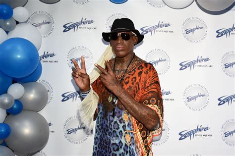 Dennis Rodman S Wedding Dress Just One Of His Many Bizarre Moments