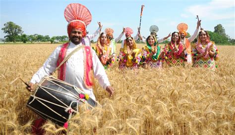 Baisakhi 2019 Whatsapp Messages And Wishes To Send To Your Loved Ones