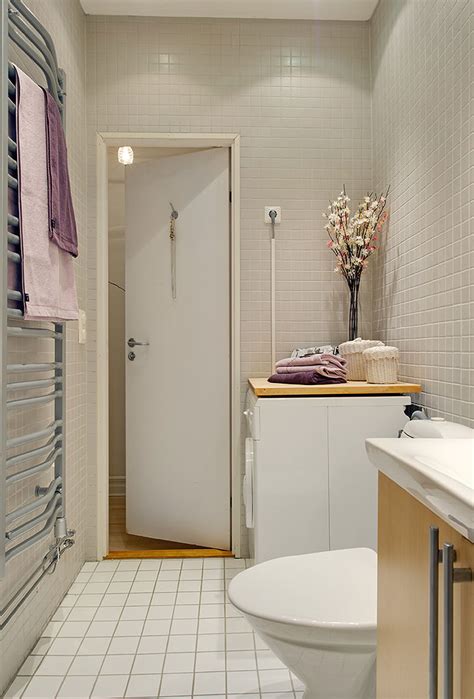 There are other types of peel and stick products available that make bathroom decorating super easy. Ideas For The Small Shower Room