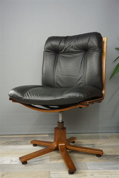 You will find a wide range of contemporary and vintage industrial chairs on our website, all created by leading designers who strive to produce functional furniture that will also. Vintage swivel office chair in wood and leather - 1970s ...