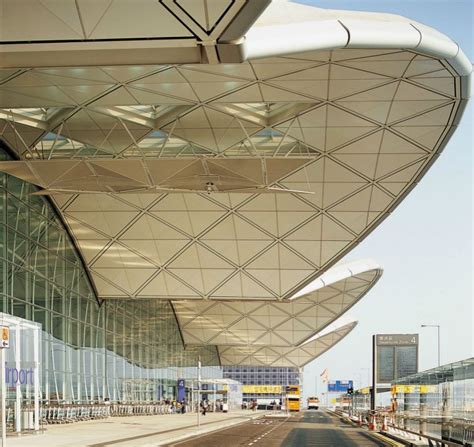 Designing The Steel Shell Roof For Hong Kong International Airport