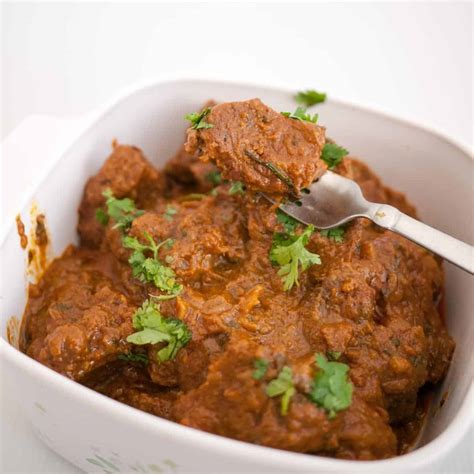 Beef Rendang Slow Cooker Easy Malaysian Style Beef Rendang Curry