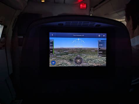 I'm a fan of the new "glass cockpit" view in the flight tracker! : r/delta