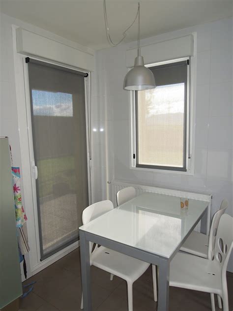 Productos de limpieza para baños y wc. Cocina 2013 | Cocinas, Cortinas cocina, Decoración hogar