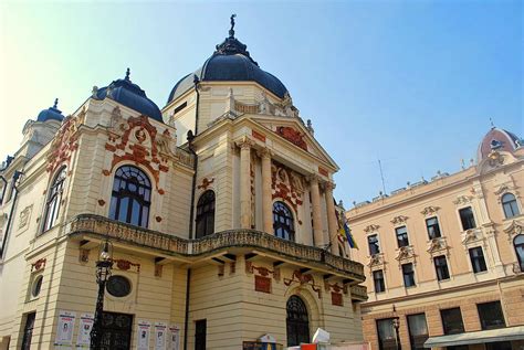 Ungarns premier benutzt das thema, um von misserfolgen abzulenken und die opposition zu spalten. Pécs ist die ungarische Kulturhauptstadt - Ferienhäuser in ...