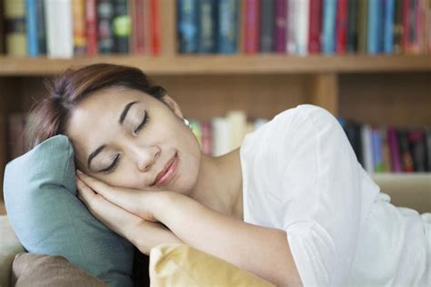 Want To Boost Your Memory And Mood Take A Nap But Keep It Short