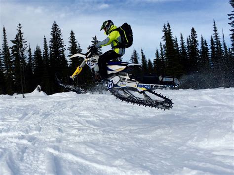 Giant Loop Snow Expands Comprehensive Snow Bike And Snowmobile Gear