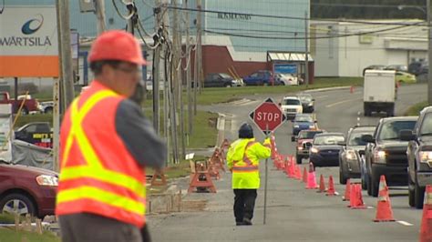 Undercover Police Officers Target Distracted Drivers In Construction Zones Cbc News