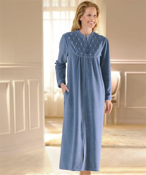 Choisissez la robe de chambre qui vous convient le plus. La meilleure robe de chambre femme, où la trouver?
