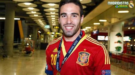 Camisolas, calções, equipamentos completos, acessórios. Carvajal está na pré-lista da Seleção Espanhola para Copa ...