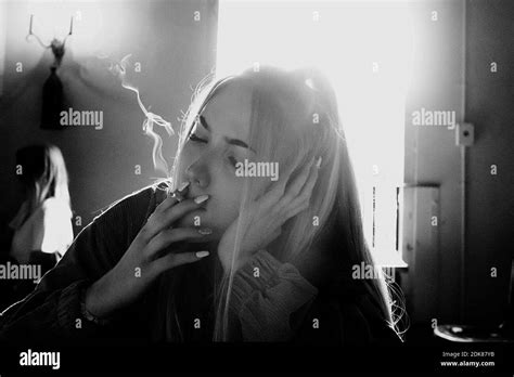 Teenage Girl Smoking Cigarette Hi Res Stock Photography And Images Alamy