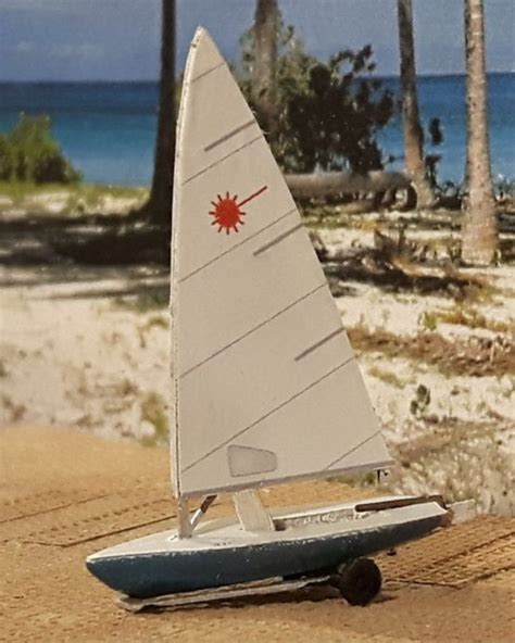 H172 N Scale Laser Sailing Dinghy Kit Contains Two Boats New