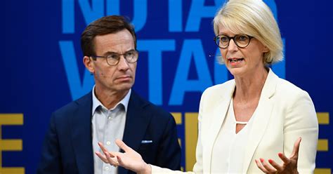 Spørgsmål til de enkelte opslag bedes rettet til relevant fagministerium. Moderaterna och SD ställer sig bakom V-hot att fälla ...