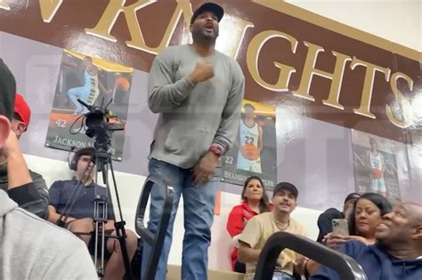 Robert Horry removed from son's game by police for heckling refs