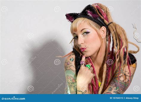 Ragazza Sexy Con I Tatuaggi Immagine Stock Immagine Di Adulto Colorato 10784515