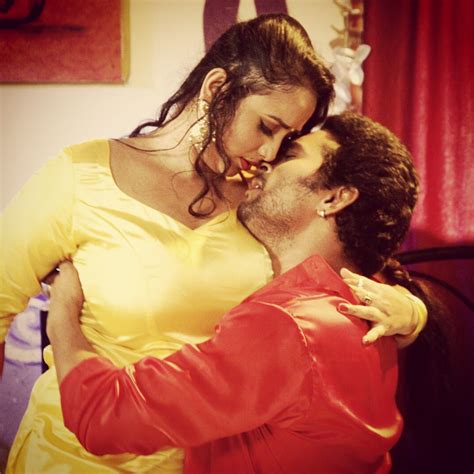 Yash Kumar And Rani Chatterjee Kissing Scene In Film Ichhadhari Top 10 Bhojpuri