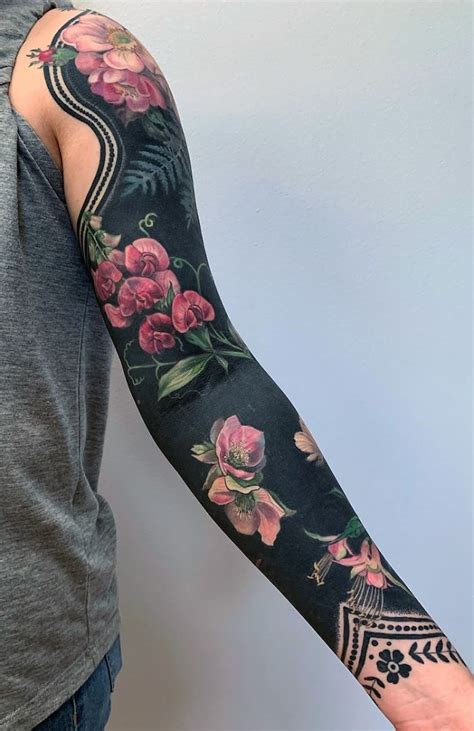 Tattoo Artist Esther Garcia Creates Beautiful Blackout Tattoo Designs That Cover Large Areas