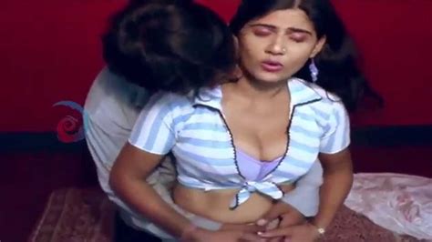 Mallu Aunty Hot Navel And Cleavage Masala Show Scene Youtube
