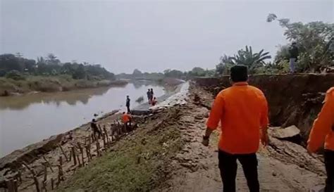 Bupati Bekasi Minta Tanggul Sungai Citarum Yang Jebol Segera Diperbaiki