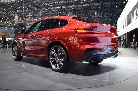Models, equipment and technical data. 2018 Geneva Motor Show: New BMW X4 in Flamenco Red