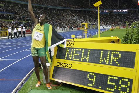 who beat usain bolt s 100m record simply the bolt usain bolt wins 100m world title the