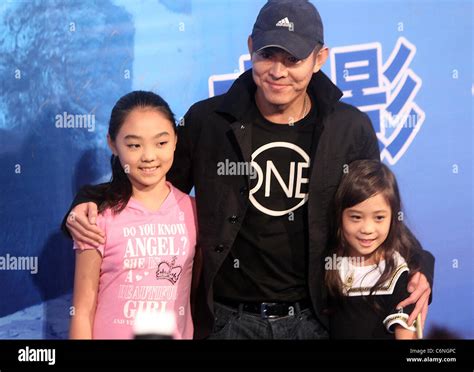 Actor Jet Li C And His Two Daughters Jane Li L And Jada Lir