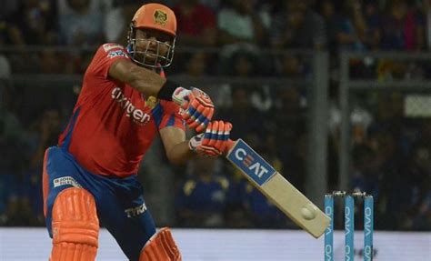 ipl 2016 gujarat lions beat royal challengers bangalore by 6 wickets