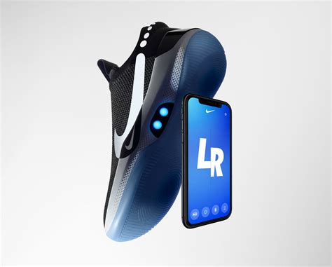 Tatum schloss sich zur saison 2016/17 der duke university an und wurde unverzüglich ein leistungsträger der „blauen teufel. Nike's Adapt BB is an iPhone-controlled, self-lacing ...