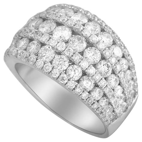 Lb Exclusive 18 Karat White Gold 065 Carat Diamond Ring For Sale At